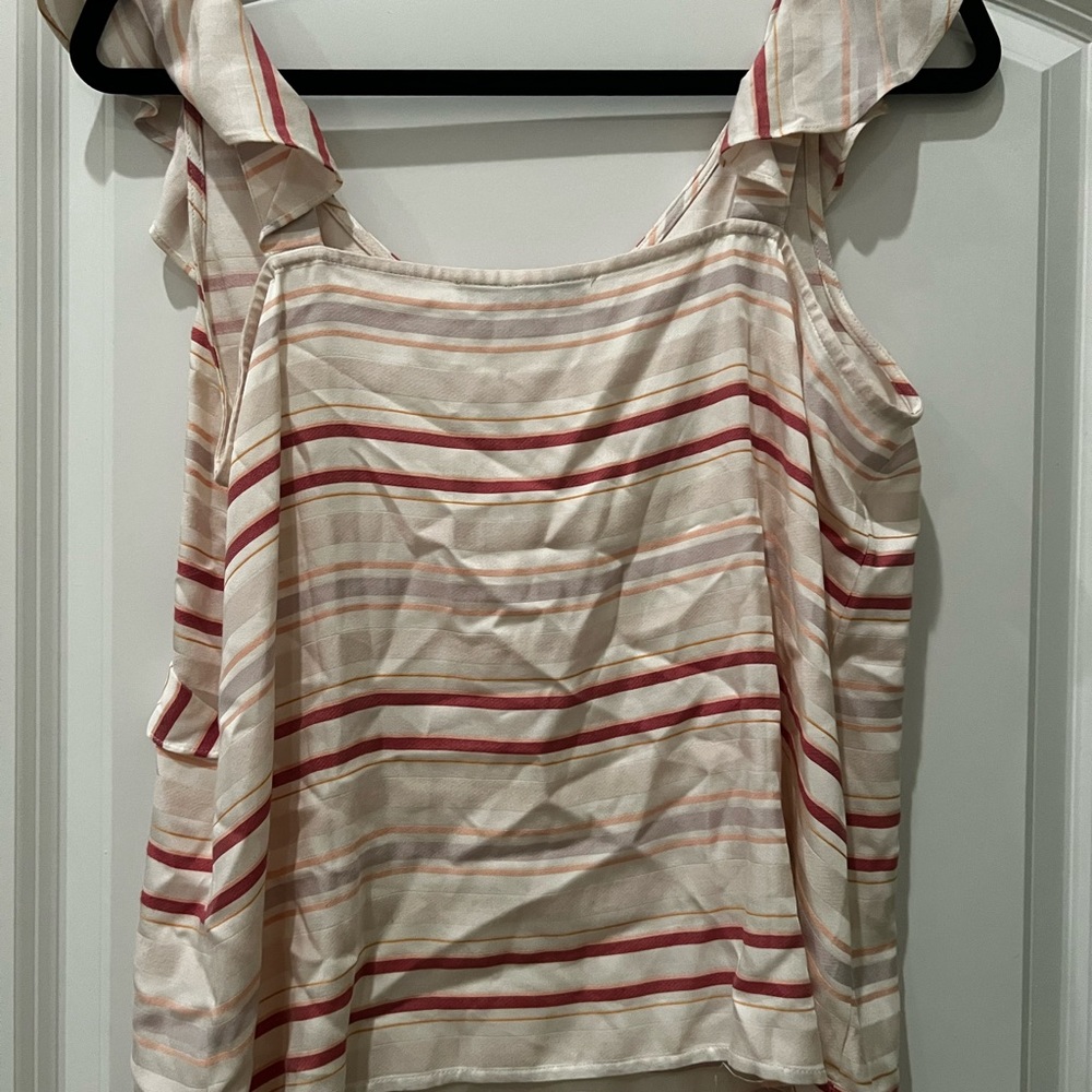 Loft Pattern Top with Ruffle Sleeve - Picture 3 of 4